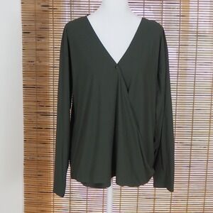 ADAY That's A Wrap Moss Green Top Womens M Long Sleeve V-Neck Blouse Snap Travel